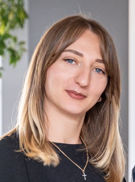 Анна Иванова